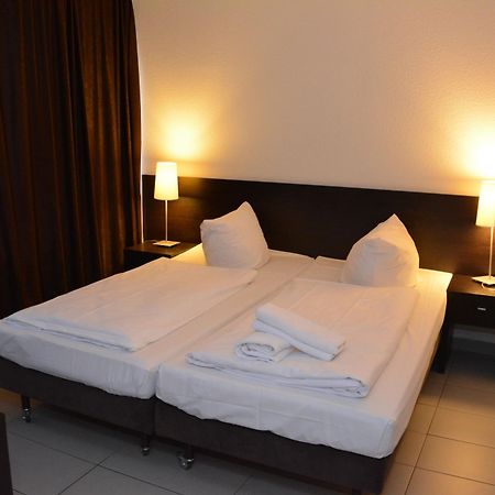 Mosel Hotel Φραγκφούρτη Εξωτερικό φωτογραφία