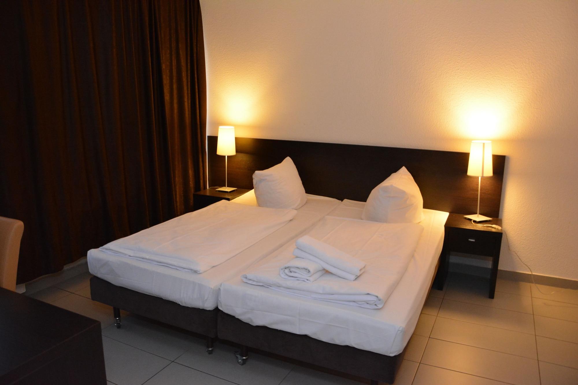 Mosel Hotel Φραγκφούρτη Εξωτερικό φωτογραφία