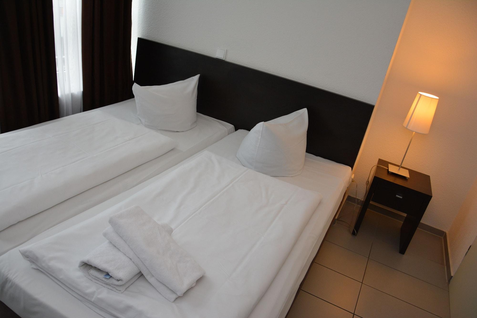 Mosel Hotel Φραγκφούρτη Εξωτερικό φωτογραφία