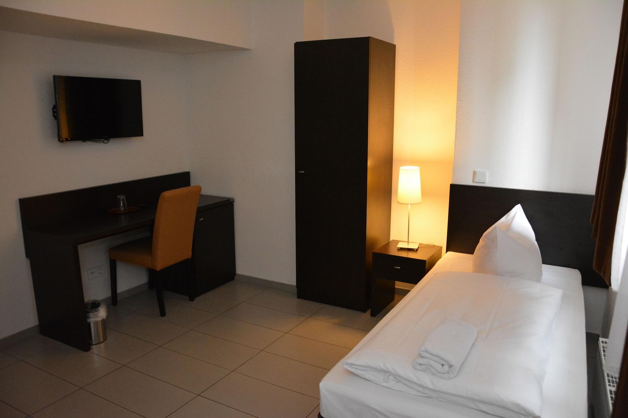 Mosel Hotel Φραγκφούρτη Εξωτερικό φωτογραφία