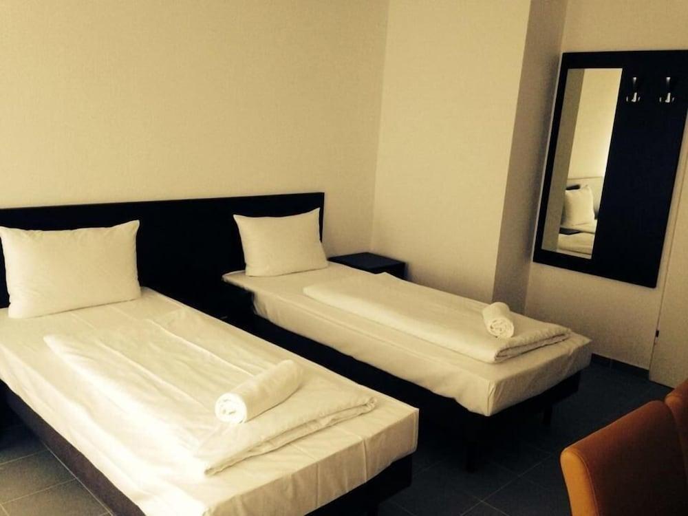Mosel Hotel Φραγκφούρτη Εξωτερικό φωτογραφία