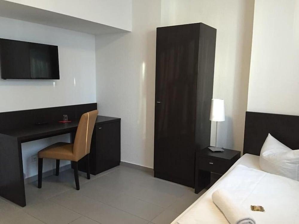 Mosel Hotel Φραγκφούρτη Εξωτερικό φωτογραφία
