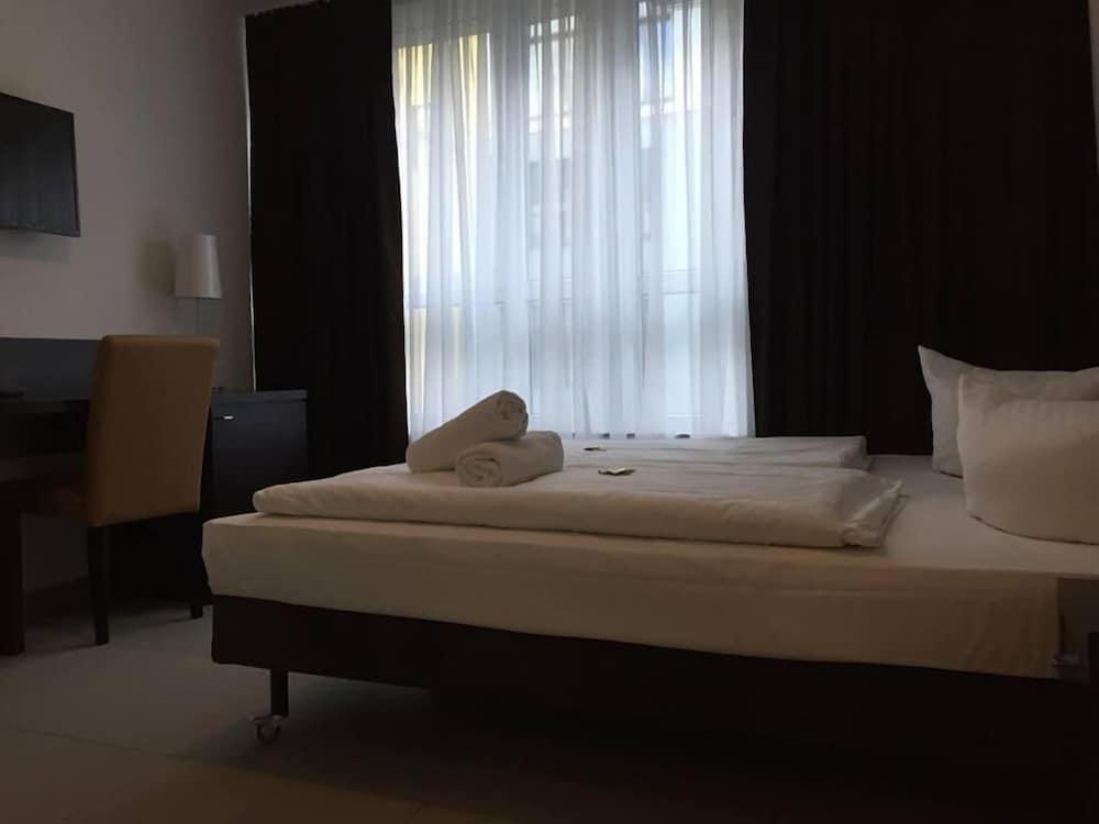 Mosel Hotel Φραγκφούρτη Εξωτερικό φωτογραφία