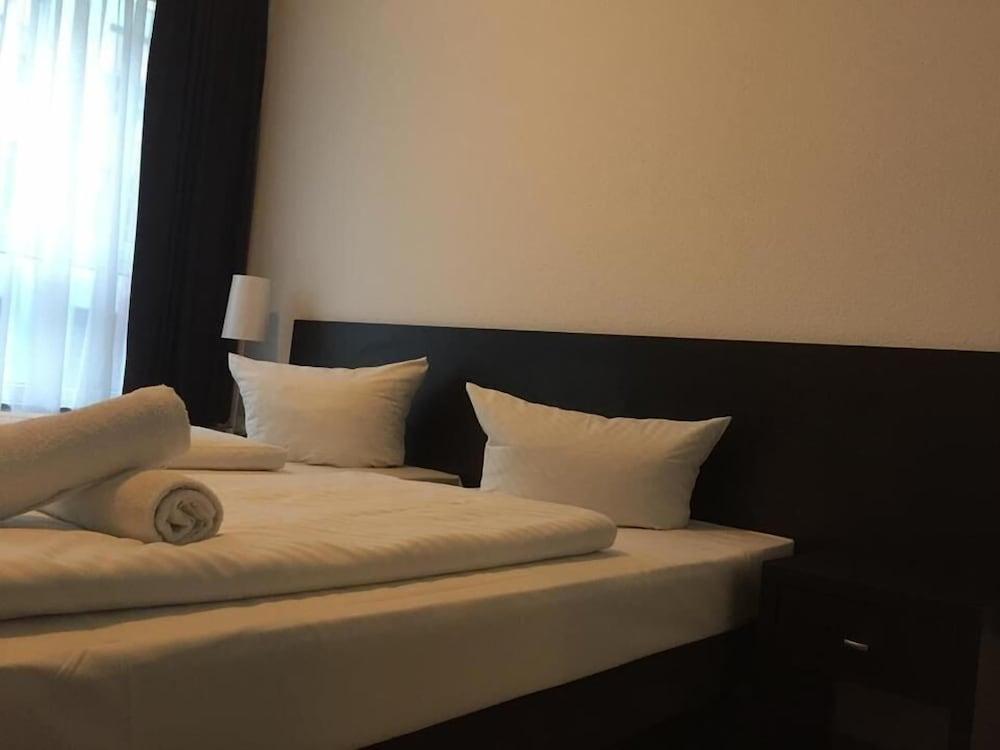 Mosel Hotel Φραγκφούρτη Εξωτερικό φωτογραφία