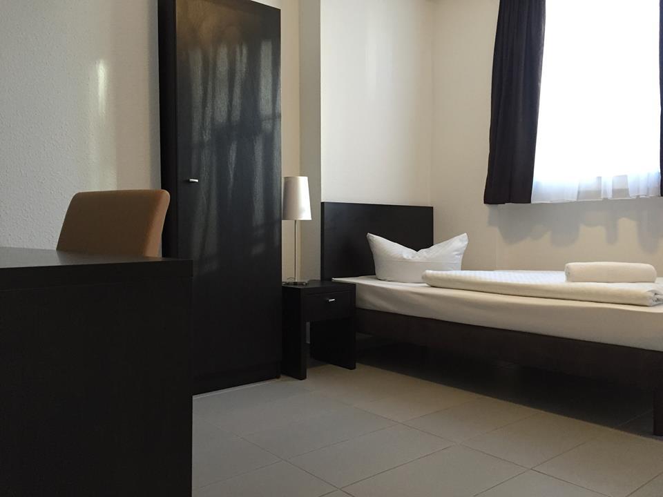 Mosel Hotel Φραγκφούρτη Εξωτερικό φωτογραφία