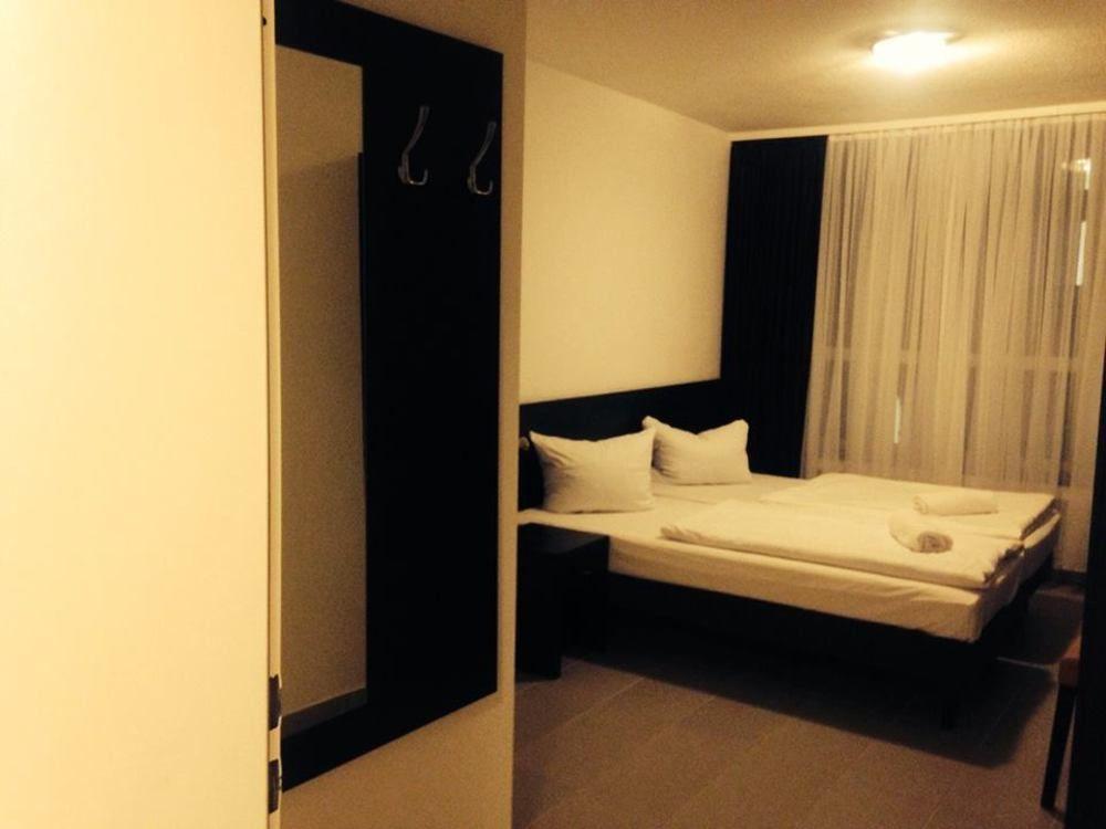 Mosel Hotel Φραγκφούρτη Εξωτερικό φωτογραφία