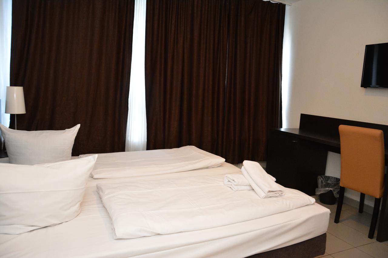 Mosel Hotel Φραγκφούρτη Εξωτερικό φωτογραφία